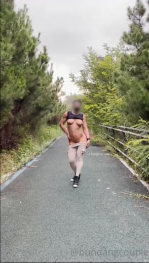 【2023-05-27】Big boob sunwall